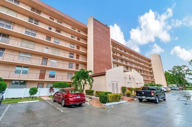 14575 Bonaire Boulevard 402, Delray Beach, FL 33446