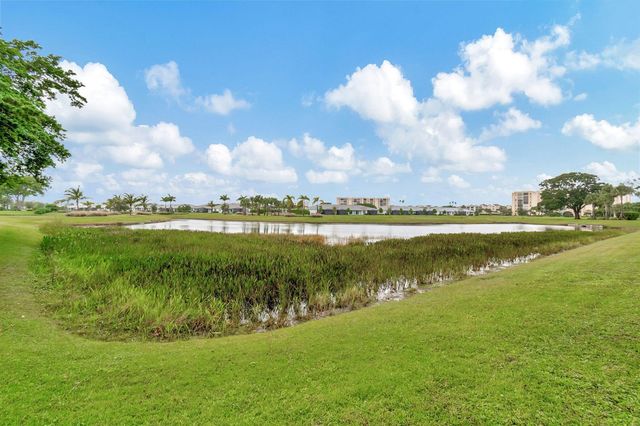 14575 Bonaire Boulevard 402, Delray Beach, FL 33446