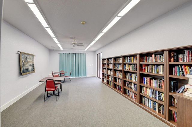 14575 Bonaire Boulevard 402, Delray Beach, FL 33446