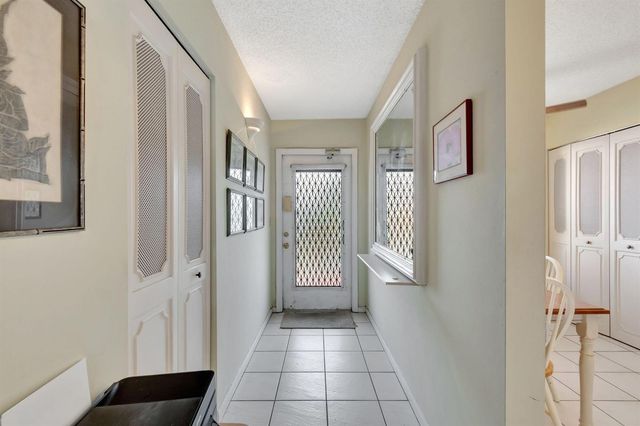 14575 Bonaire Boulevard 402, Delray Beach, FL 33446