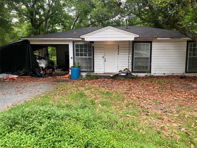 7019 Golden Meadows Road, Greenwood, LA 71033