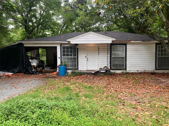 7019 Golden Meadows Road, Greenwood, LA 71033