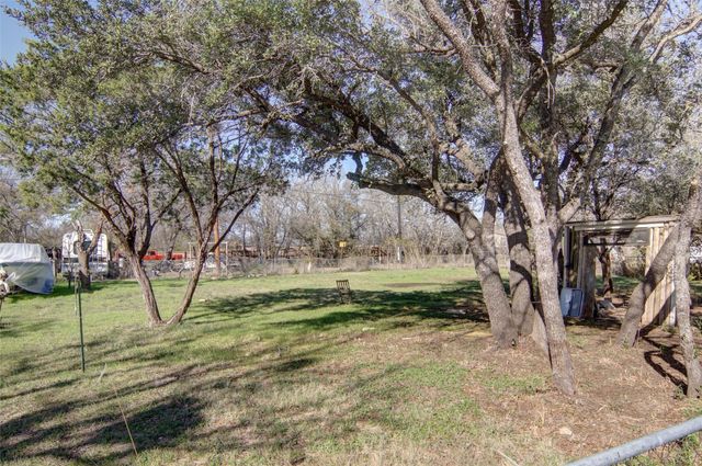 2924 Forest Park Drive, Granbury, TX 76048