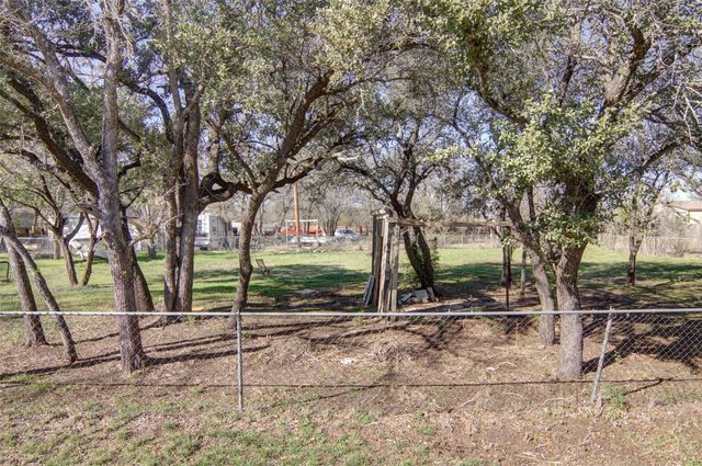 2924 Forest Park Drive, Granbury, TX 76048