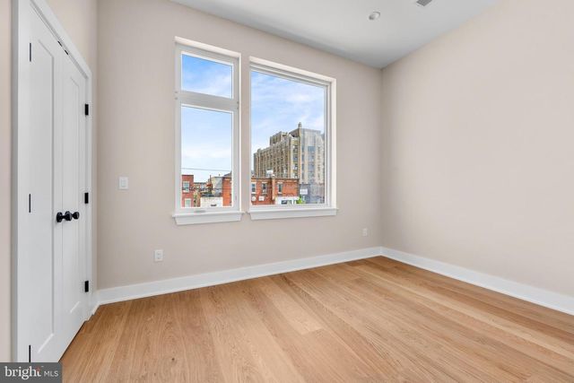 909 EMILY ST, Philadelphia, PA 19148