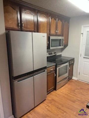 100 Billington Court, Bonaire, GA 31005