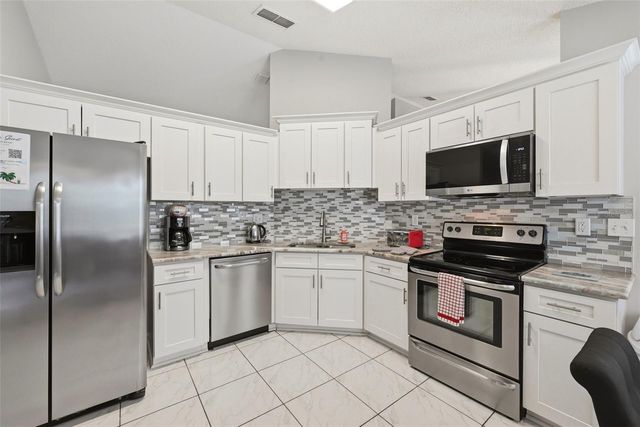 143 WHITEHALL STREET, Davenport, FL 33896