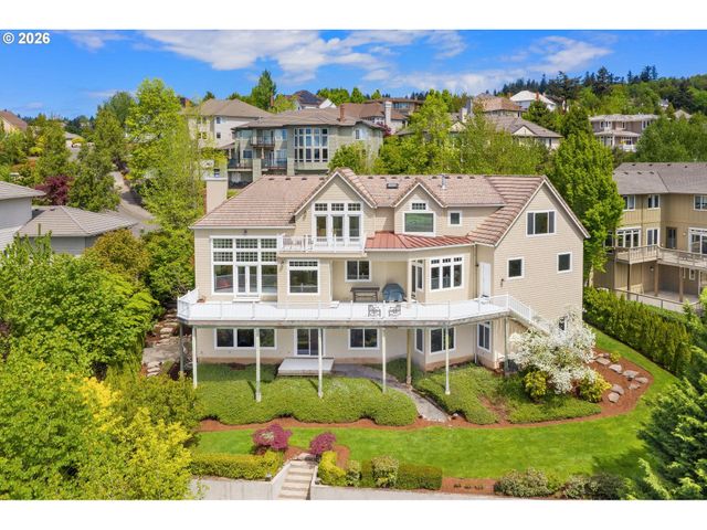 2215 Nw CRESTVIEW Way, Portland, OR 97229