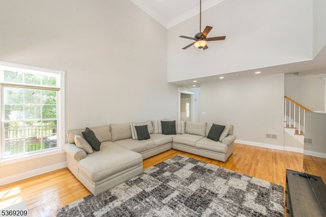6 Perin Pl, Roxbury Twp., NJ 07876