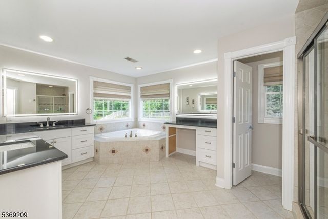 6 Perin Pl, Roxbury Twp., NJ 07876
