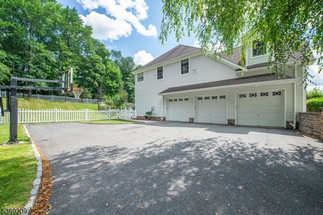 6 Perin Pl, Roxbury Twp., NJ 07876