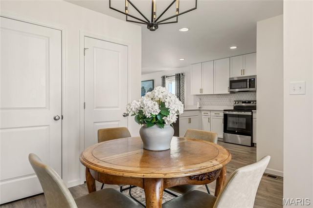 324 Fall Harvest Parkway, O'fallon, MO 63385