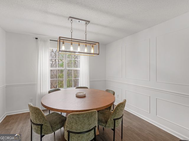 527 Gallantry Trail, Mcdonough, GA 30252