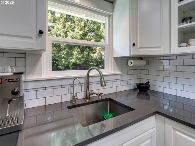 4219 Ne 78TH Ave, Portland, OR 97218