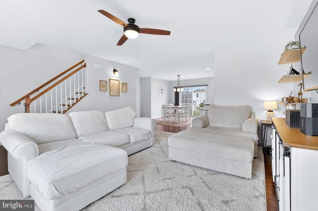 5253 SUMMERFIELD DR, Mount Joy, PA 17552