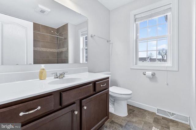 5253 SUMMERFIELD DR, Mount Joy, PA 17552