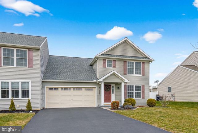 5253 SUMMERFIELD DR, Mount Joy, PA 17552