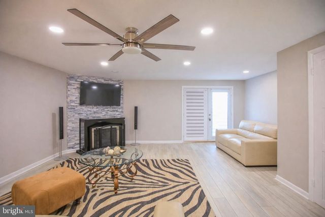 8752 RITCHBORO RD, District Heights, MD 20747