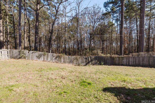 109 Honeysuckle Hills Drive, Redfield, AR 72132