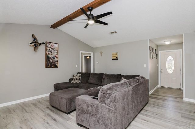 109 Honeysuckle Hills Drive, Redfield, AR 72132