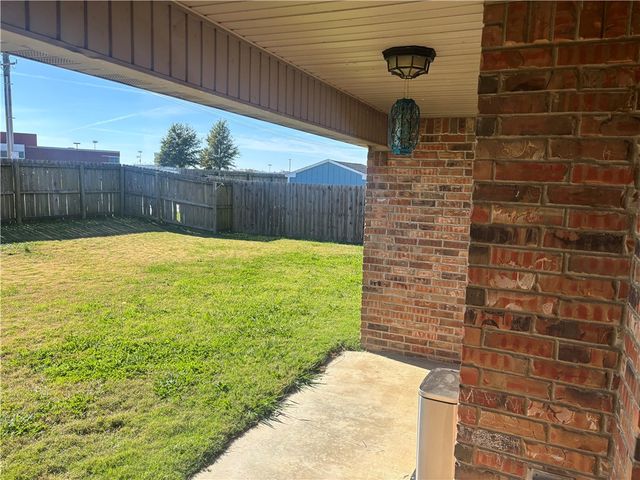 7351 Haydens Way, Springdale, AR 72762