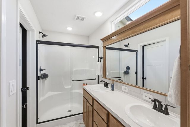 1702 N Kentucky Ln, Wichita, KS 67235