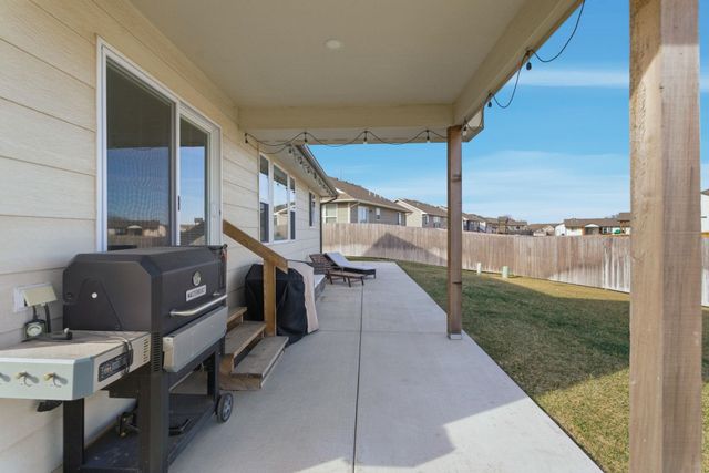 1702 N Kentucky Ln, Wichita, KS 67235