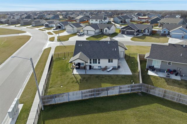 1702 N Kentucky Ln, Wichita, KS 67235