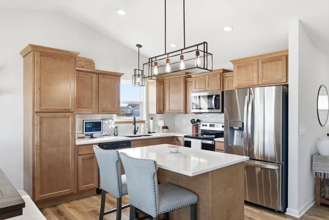 1702 N Kentucky Ln, Wichita, KS 67235