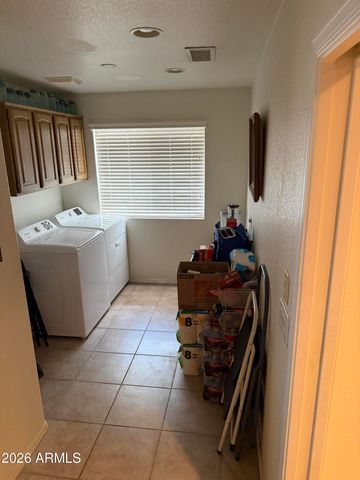 2740 S Yellow Wood Circle, Mesa, AZ 85209