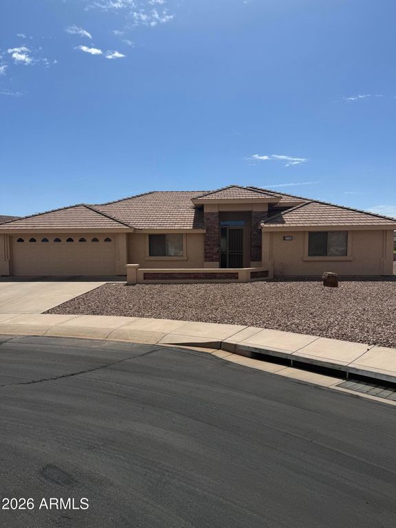 2740 S Yellow Wood Circle, Mesa, AZ 85209