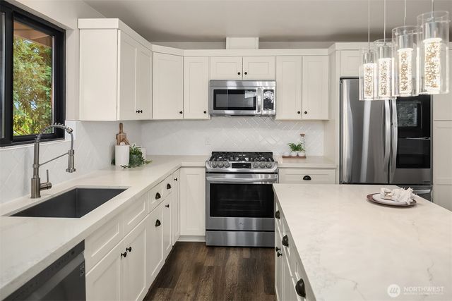 5619 125th Avenue SE, Bellevue, WA 98006