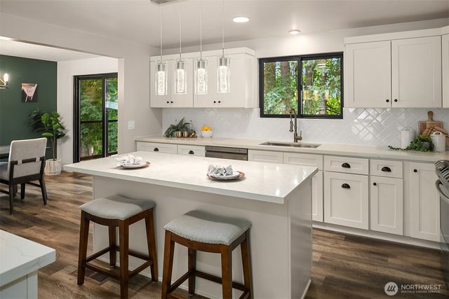 5619 125th Avenue SE, Bellevue, WA 98006