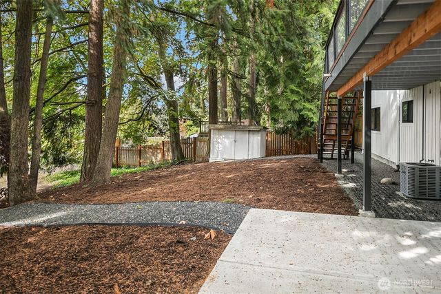 5619 125th Avenue SE, Bellevue, WA 98006