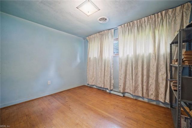 5501 Gara RD, Virginia Beach, VA 23464