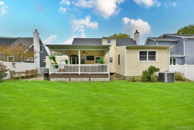 287 Charles Avenue, Massapequa Park, NY 11762
