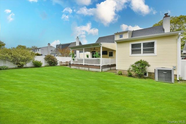 287 Charles Avenue, Massapequa Park, NY 11762