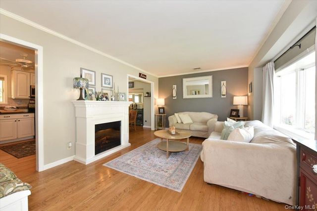287 Charles Avenue, Massapequa Park, NY 11762