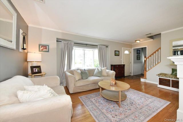 287 Charles Avenue, Massapequa Park, NY 11762