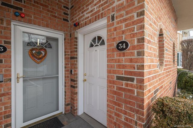 34 Sarah Court, Amityville, NY 11701