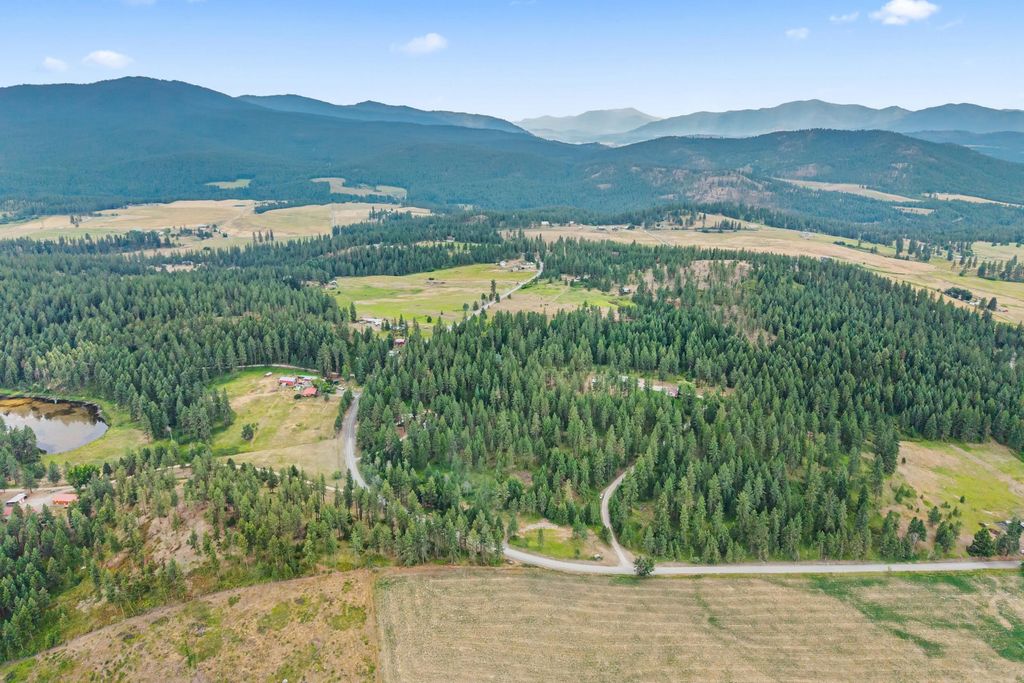 770 Mahoney Rd, Colville, WA 99114