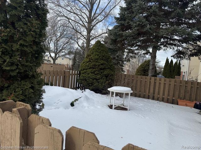 5175 Buckingham 371, Troy, MI 48098