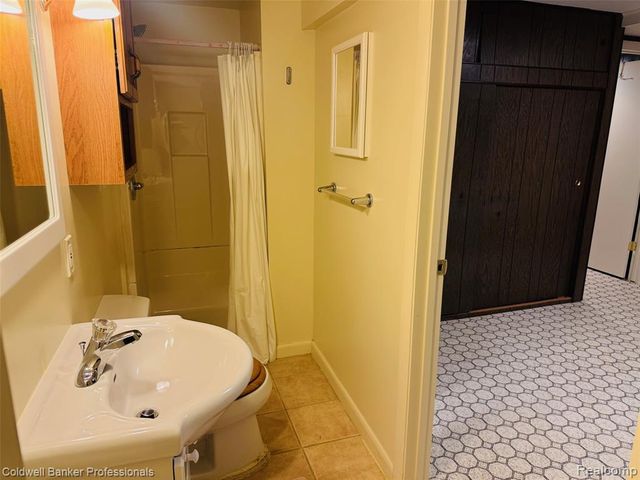 5175 Buckingham 371, Troy, MI 48098