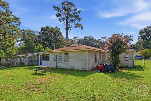8611 Clarke Avenue, Savannah, GA 31406