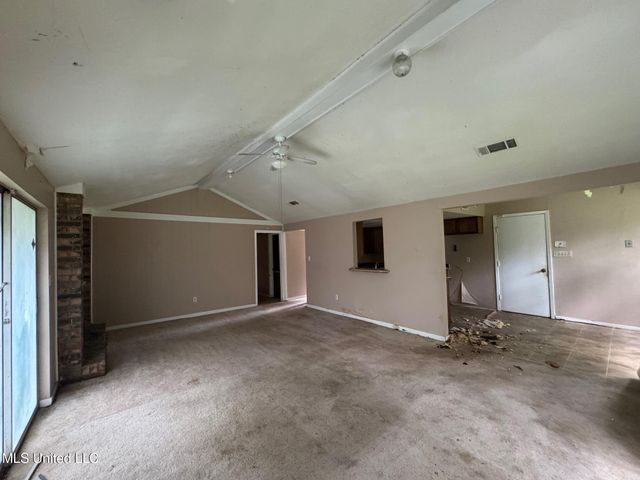 609 Briarcliff Circle, Jackson, MS 39212