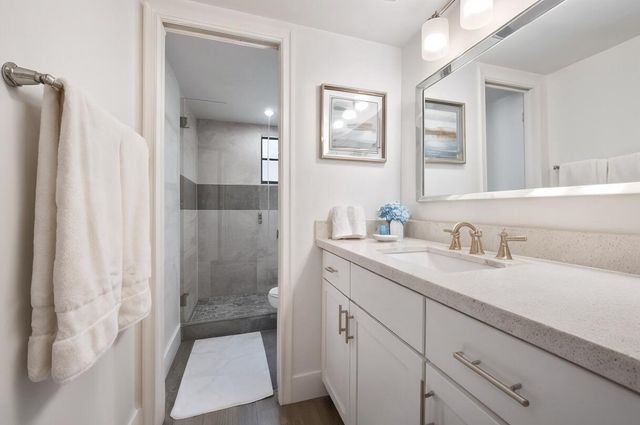 11397 Pond View Drive E103, Wellington, FL 33414