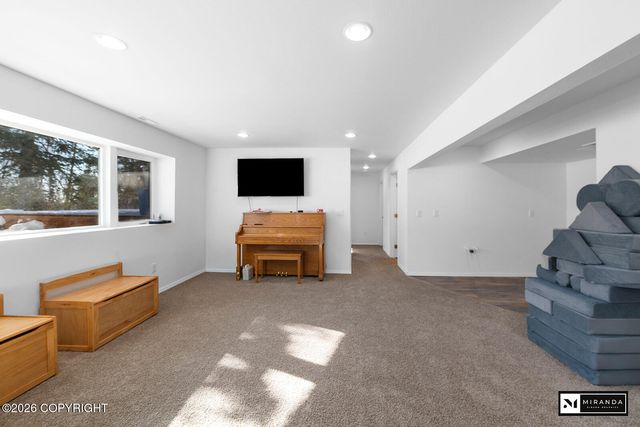 15200 Pollock Drive, Anchorage, AK 99516