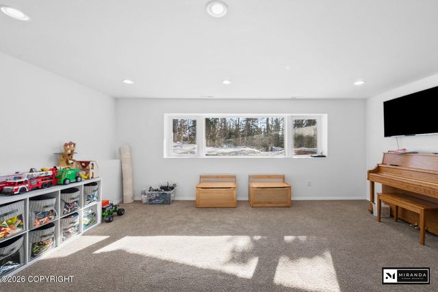 15200 Pollock Drive, Anchorage, AK 99516