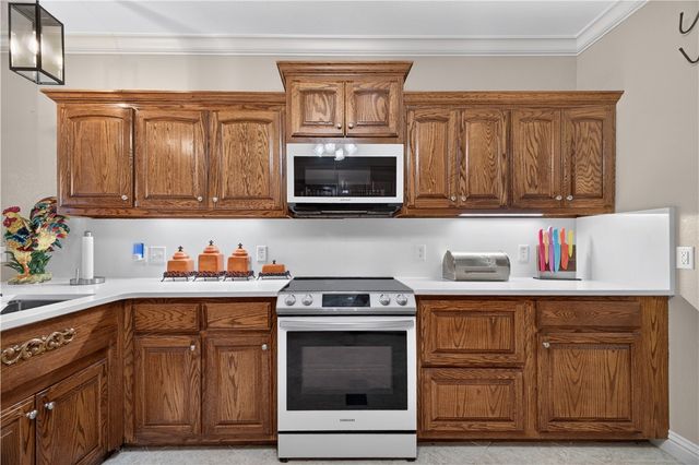 24 Granshire Drive, Bella Vista, AR 72714