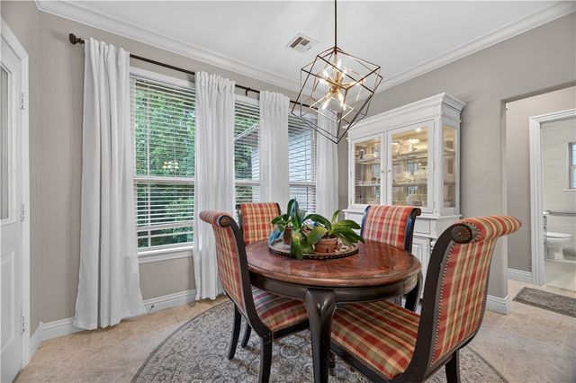 24 Granshire Drive, Bella Vista, AR 72714
